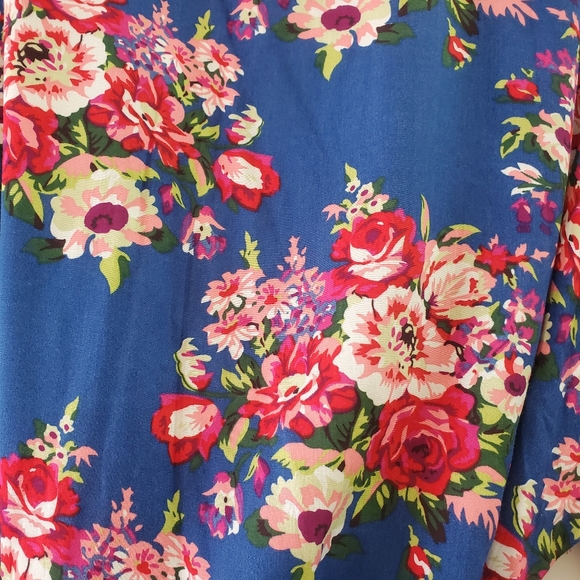 Nwot floral robe one size - Picture 4 of 5